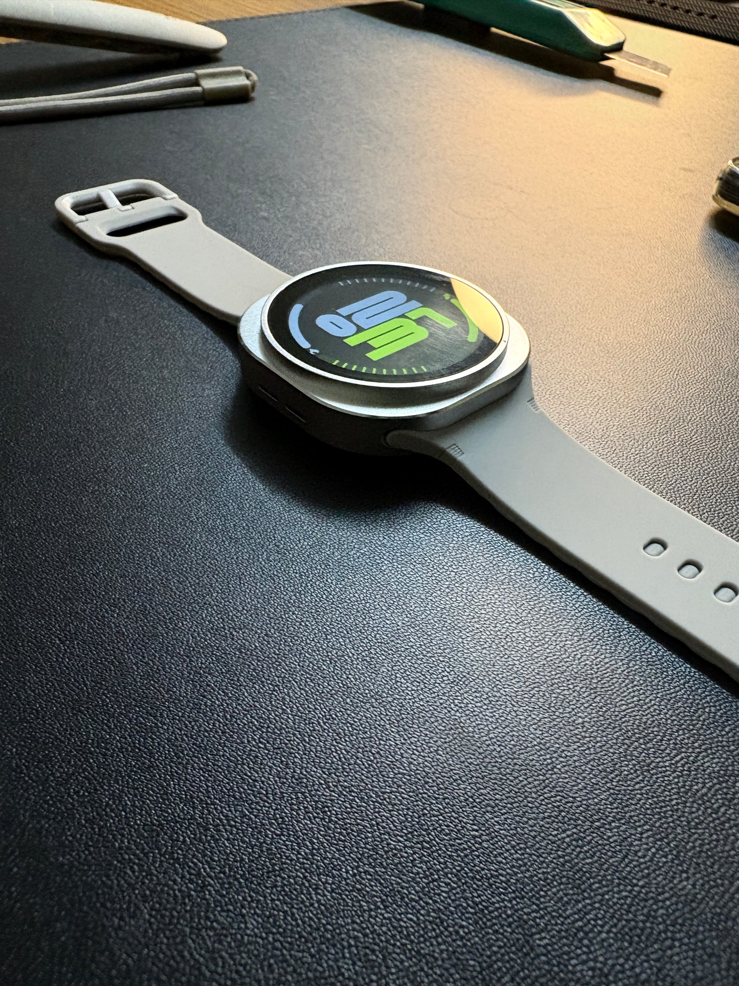 LEXASFIT SMART WATCH 44mm